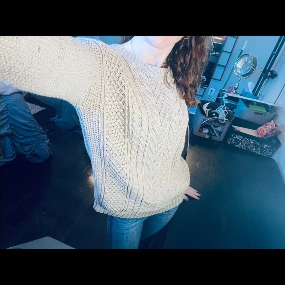 Sweater - Picture 5 of 12